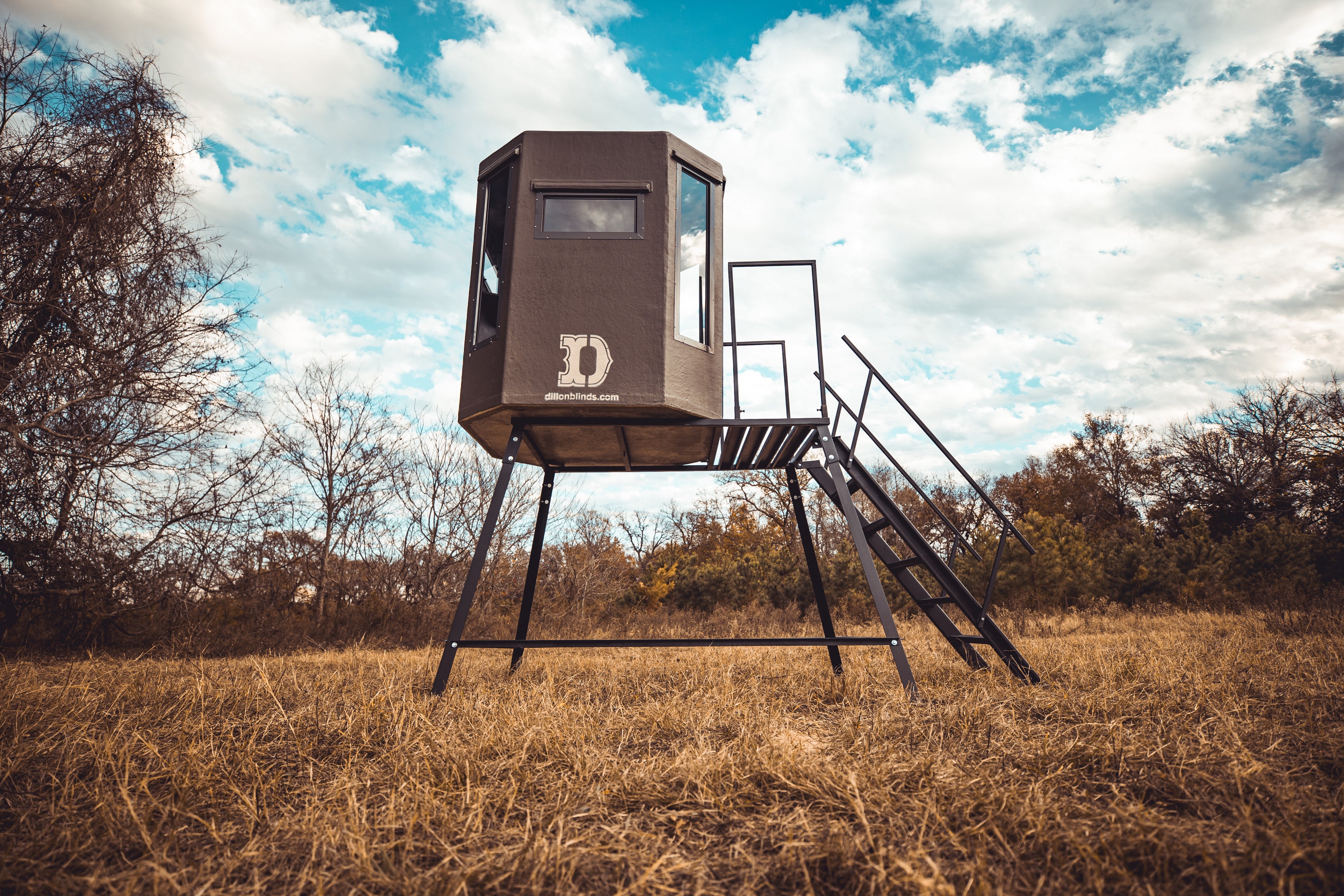 Dillon Blinds 5x5 Octagon Bow/Gun Combo, Insulated, Elevated Deer Hunting Blind