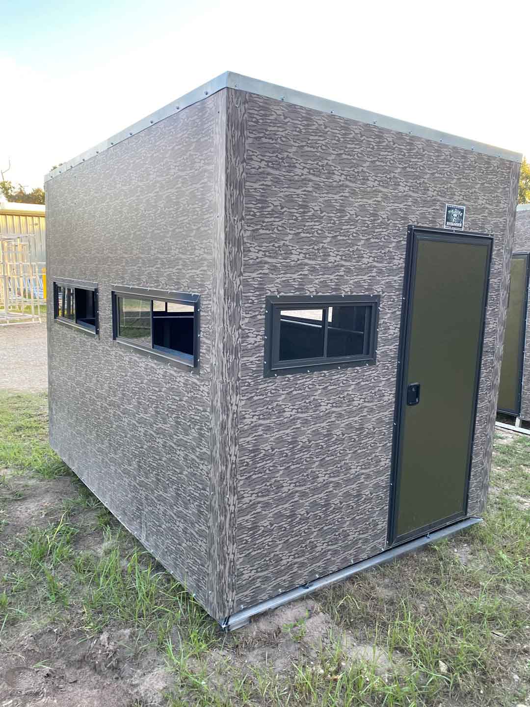 Big Dogg Deer Blinds 6x8 Aluminum Insulated Elevated Hunting Blind