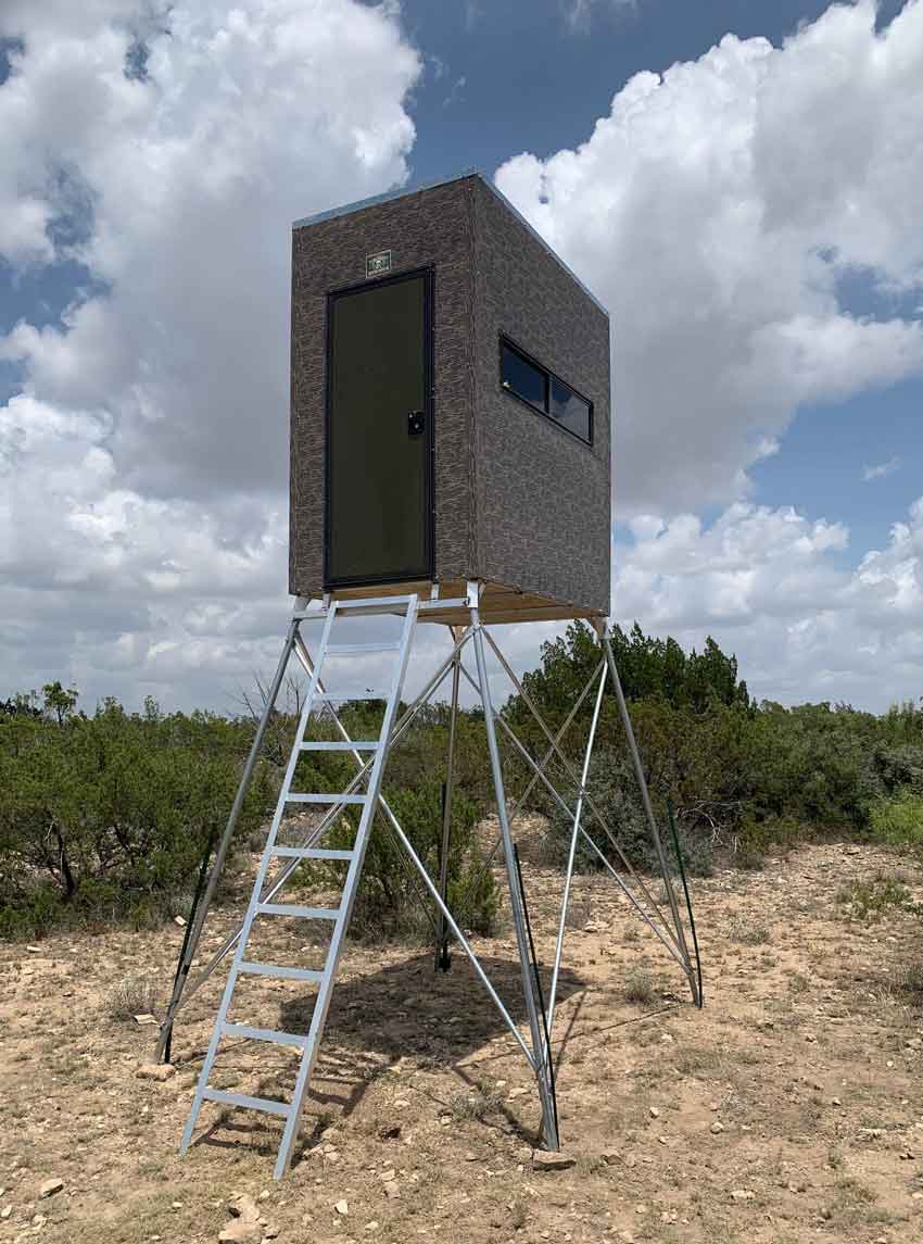 Big Dogg Deer Blinds 4x6 Aluminum, Insulated, Elevated Hunting Blind