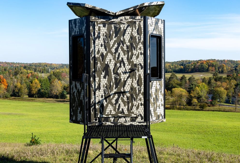 Orion 6x6 Gun/Bow Combo Modular, Elevated, Insulated Deer Hunting Box Blind