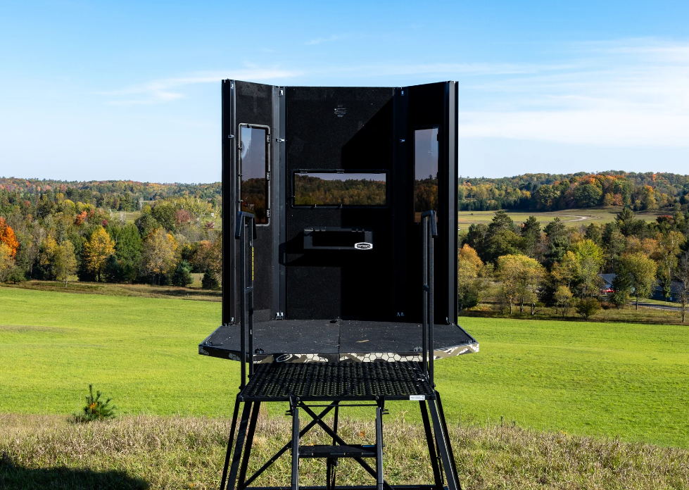 Orion 6x6 Gun/Bow Combo Modular, Elevated, Insulated Deer Hunting Box Blind