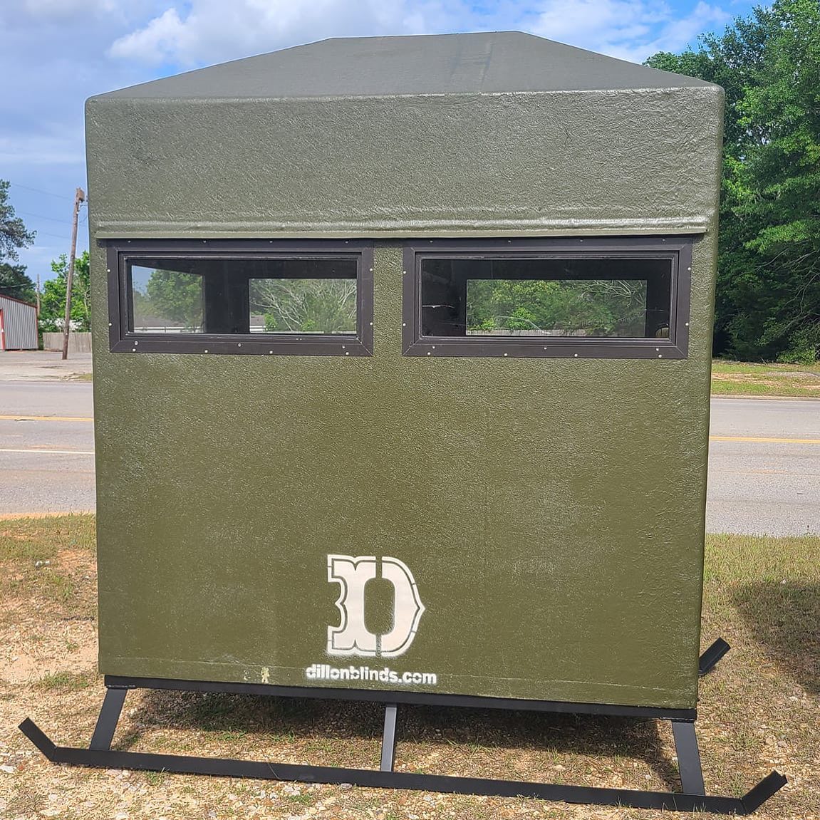 Dillon Blinds 4x6 Insulated, Elevated Deer Hunting Blind