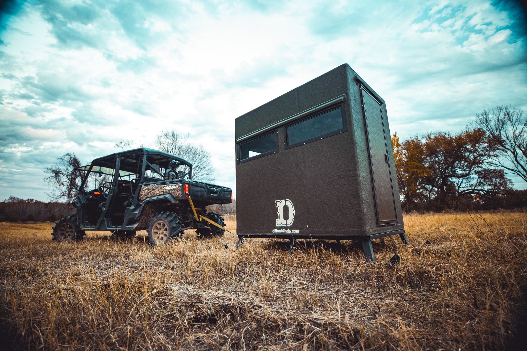 Dillon Blinds 4x6 Insulated, Elevated Deer Hunting Blind